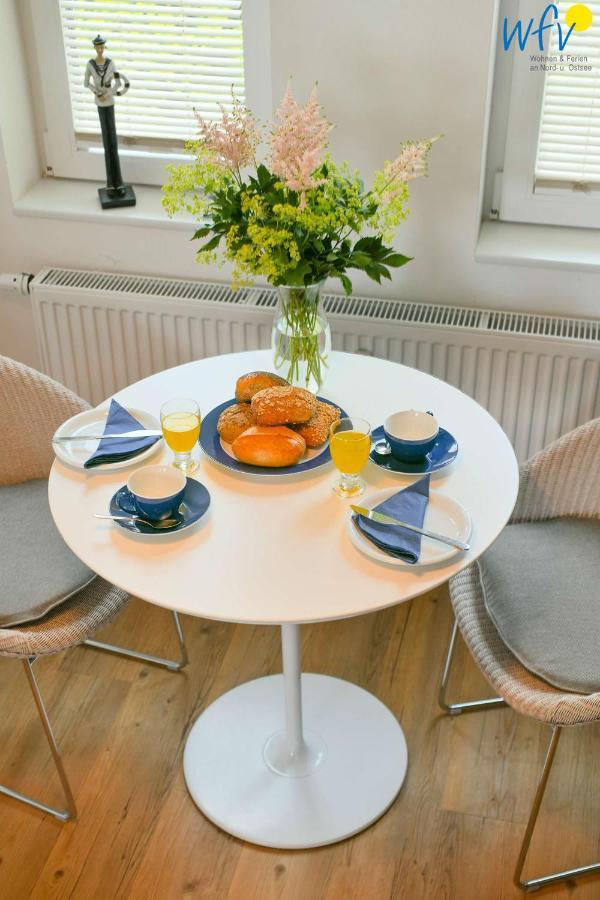 Haus Inselrose Ferienwohnung Wildrose Juist Esterno foto